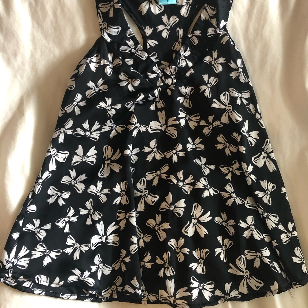 H.I.P. Racerback Bow tie Tank Top